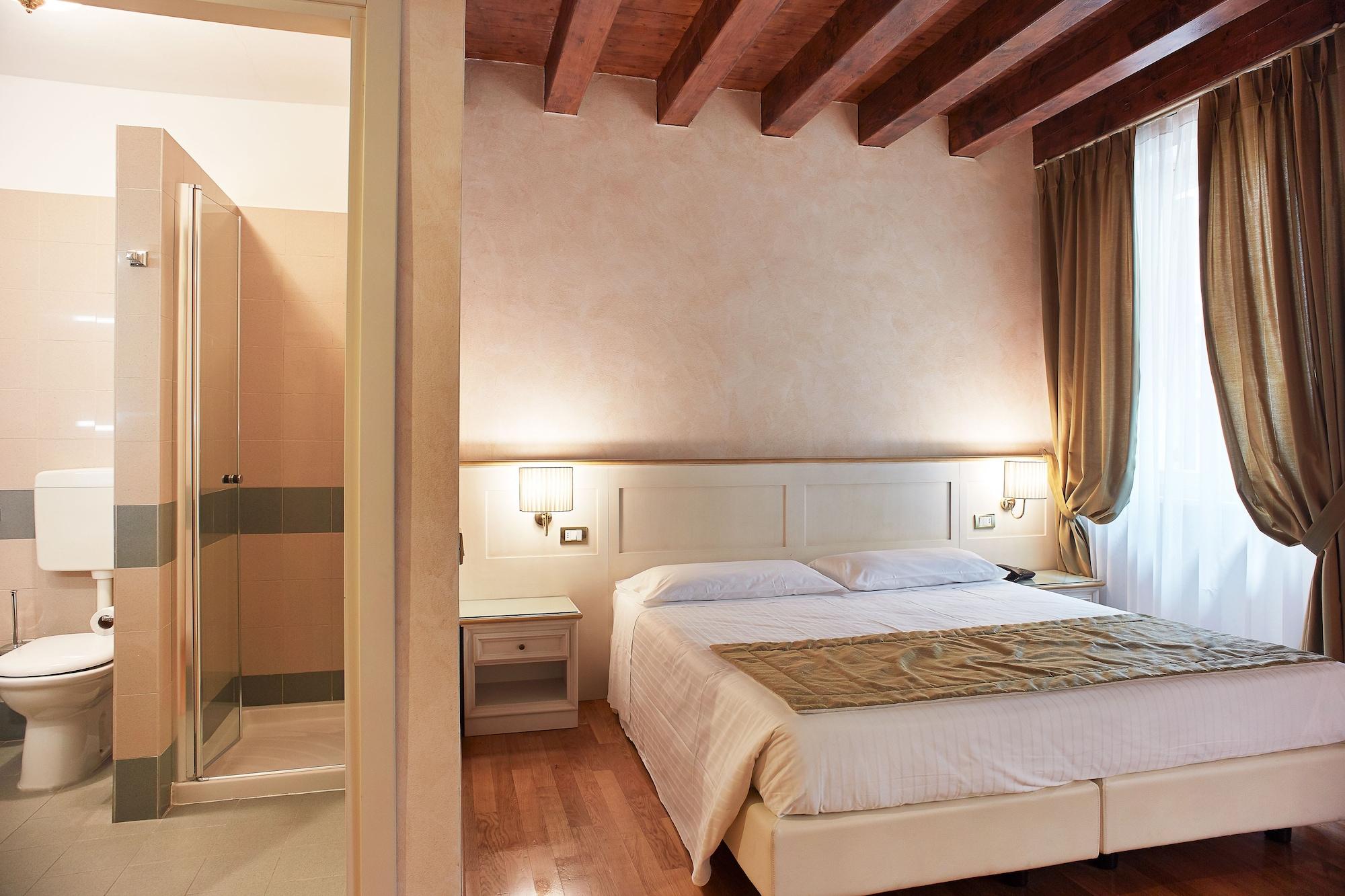 Mazzanti Hotel 3*