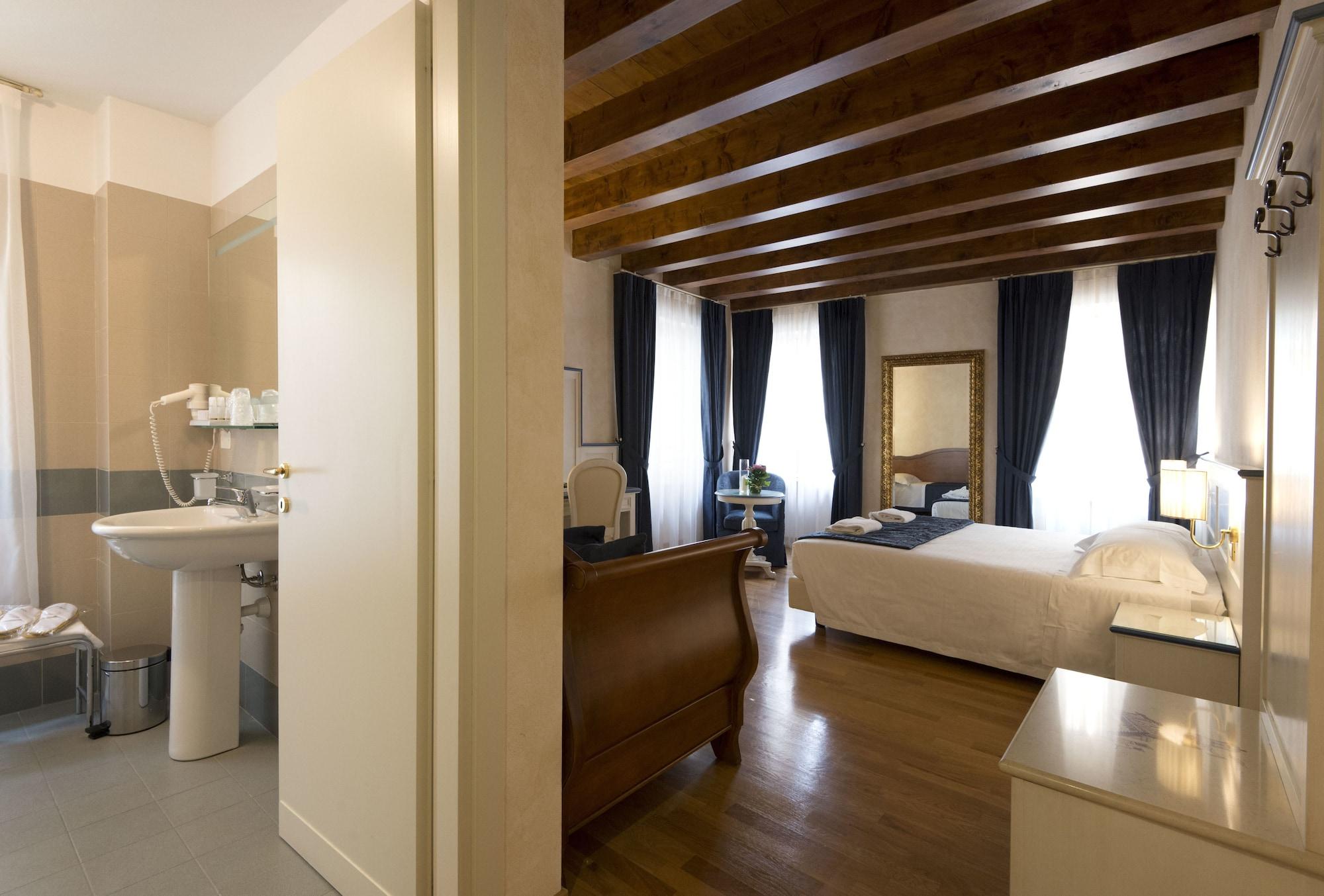 Mazzanti Hotel